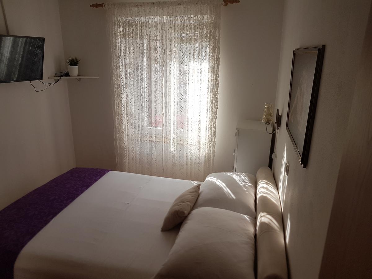 Apartment Varos Zadar Bagian luar foto